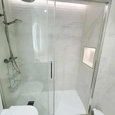 Apolo Lv Nuevo Con Piscina شقة كاليبي